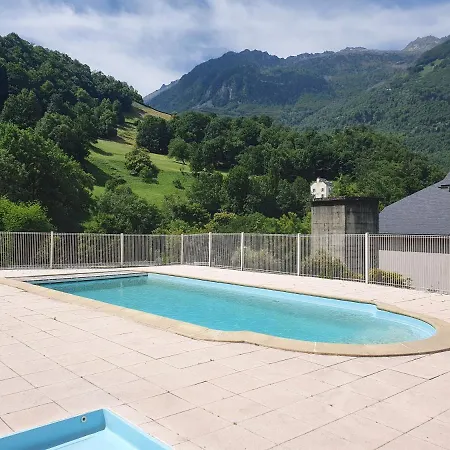 6 Places Au Coeur De Luz Saint Sauveur *