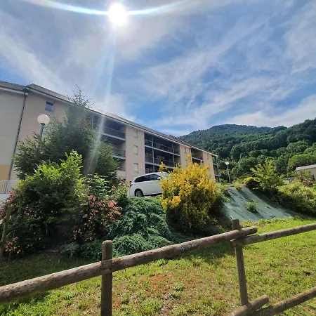 6 Places Au Coeur De Luz Saint Sauveur *