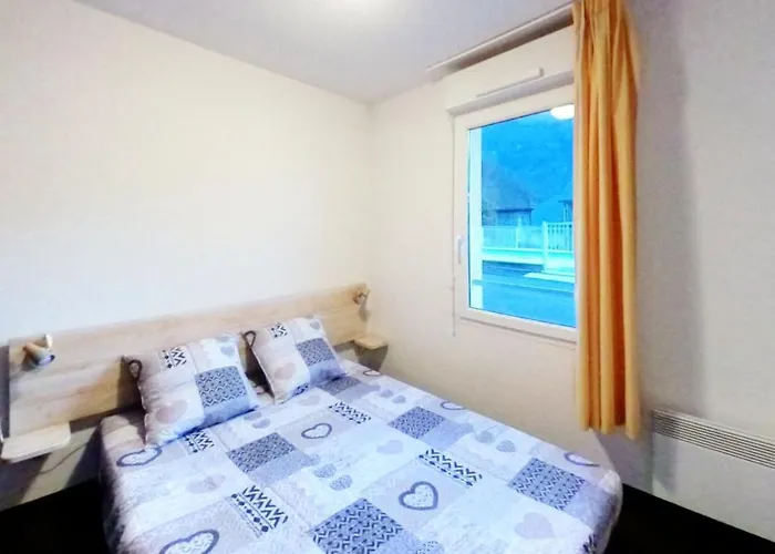 6 Places Au Coeur De Luz Saint Sauveur Lägenhet